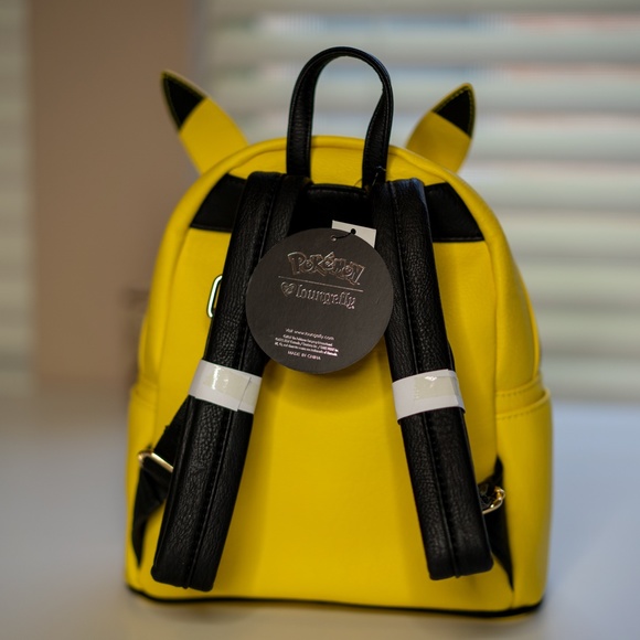 Loungefly Pikachu Pókemon Mini Backpack main image 5